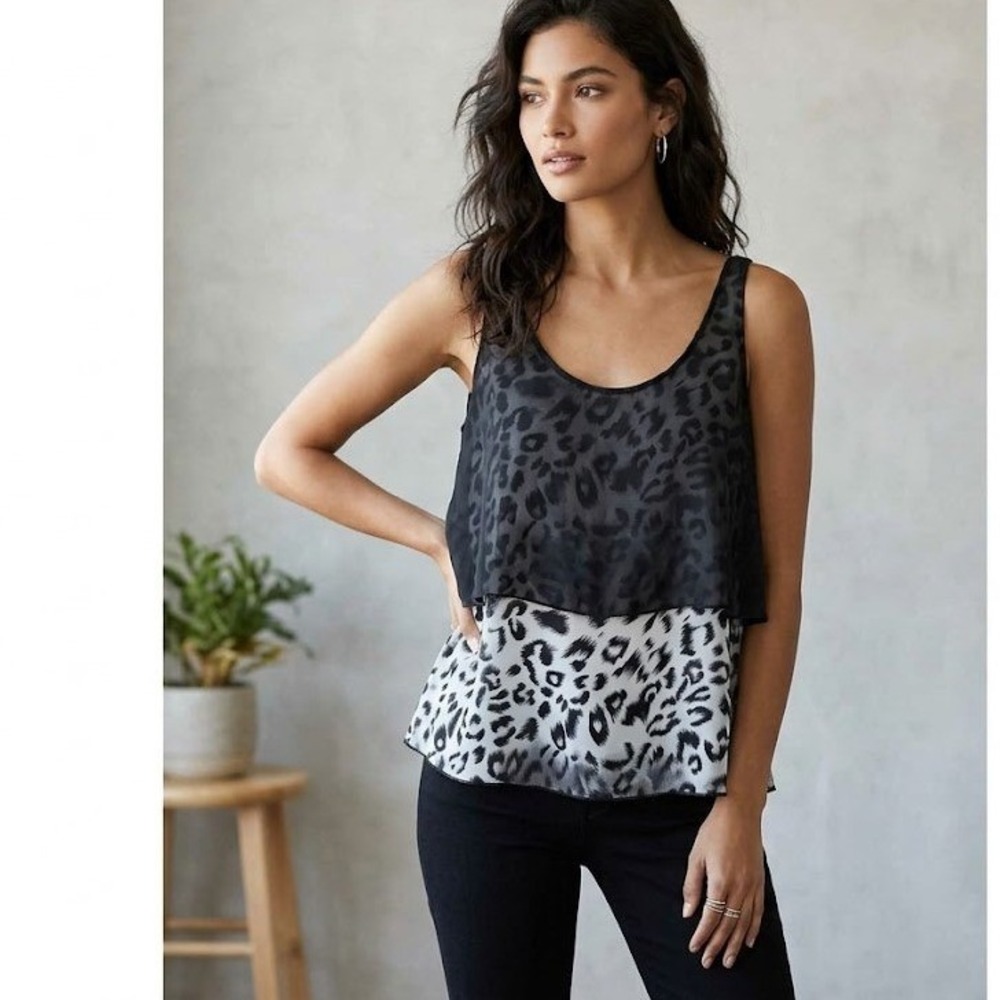 Charlotte Russe Gorgeous Sleeveless Blouse Shirt Top Leopard